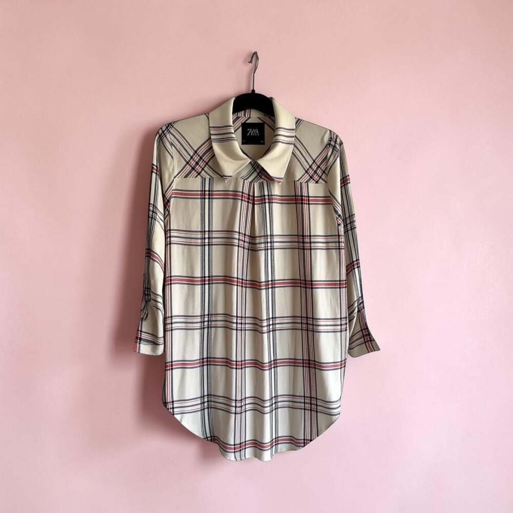 OLIVIA GREY Cream Red Navy Plaid Long Sleeve Button Down Tunic Shirt Size Medium